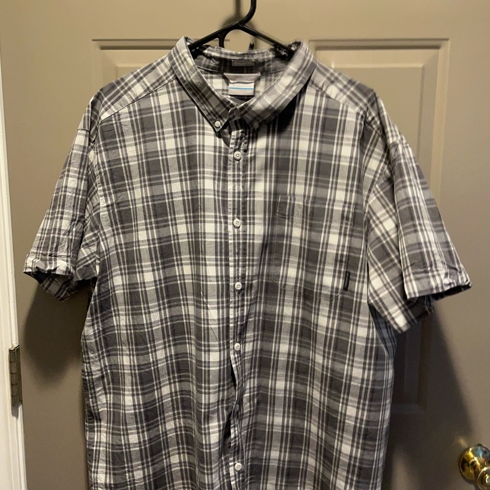Men’s XXL Columbia short sleeve button down shirts